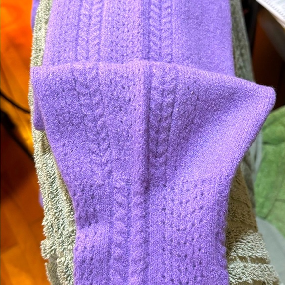 Talbots Lilac Cable Knit Soft Sweater Size M - Picture 6 of 10